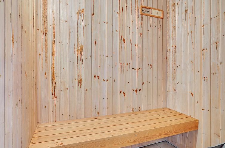 Vakantiehuis "Claudine" - 90m from the sea