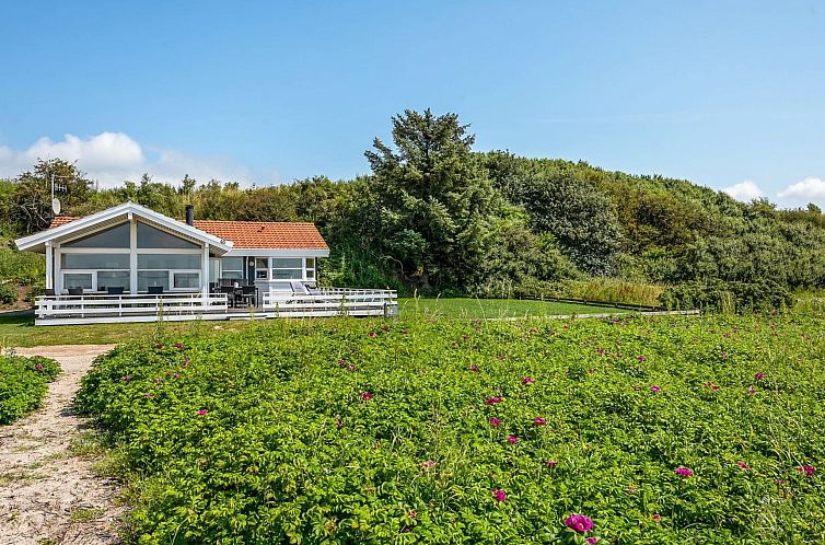 Vakantiehuis "Arnwith" - 20m from the sea