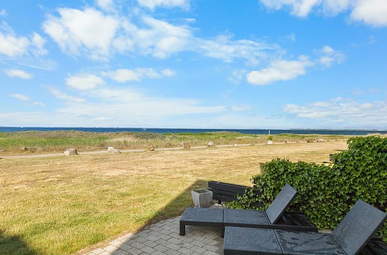 Vakantiehuis "Dunya" - 400m from the sea