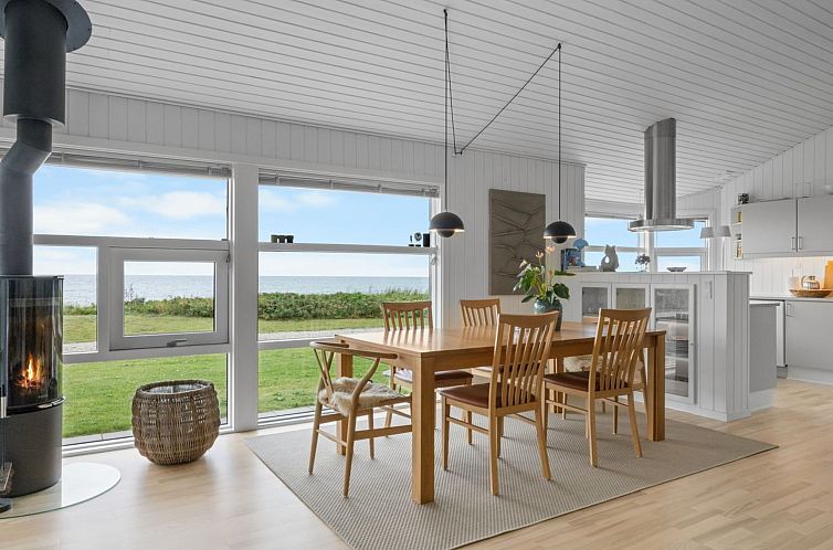 Vakantiehuis "Gertje" - 20m from the sea