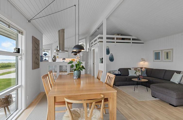 Vakantiehuis "Gertje" - 20m from the sea