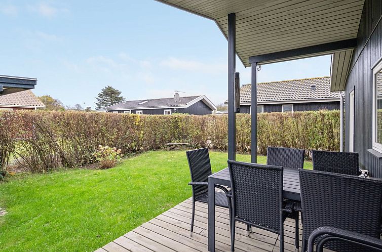 Vakantiehuis "Maybrit" - 50m from the sea