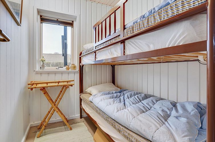 Vakantiehuis "Maybrit" - 50m from the sea