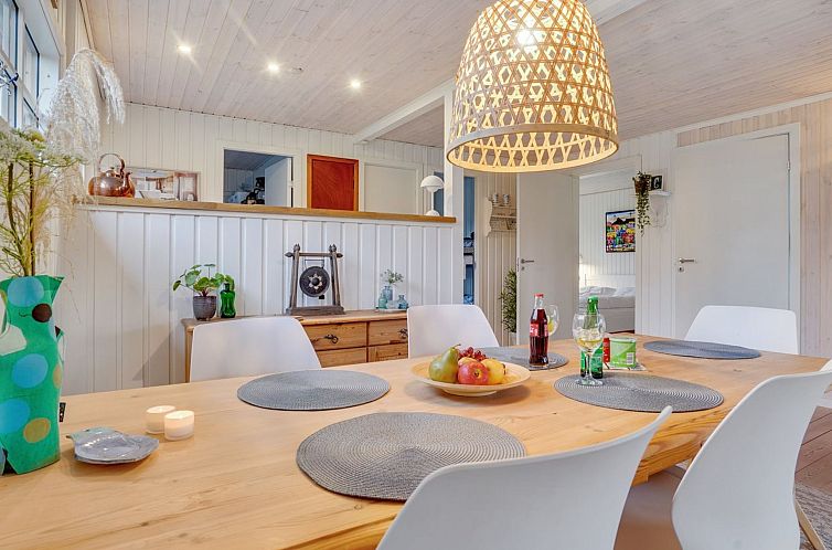 Vakantiehuis "Maybrit" - 50m from the sea