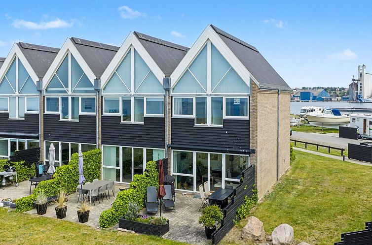 Vakantiehuis "Suna" - 95m from the sea