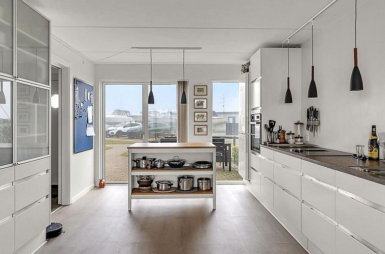 Vakantiehuis "Suna" - 95m from the sea