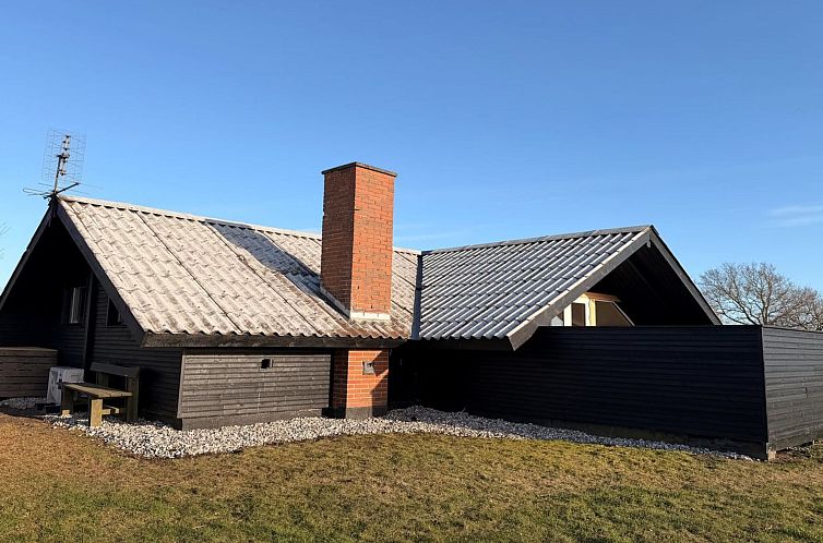 Vakantiehuis "Kajsa" - 150m from the sea