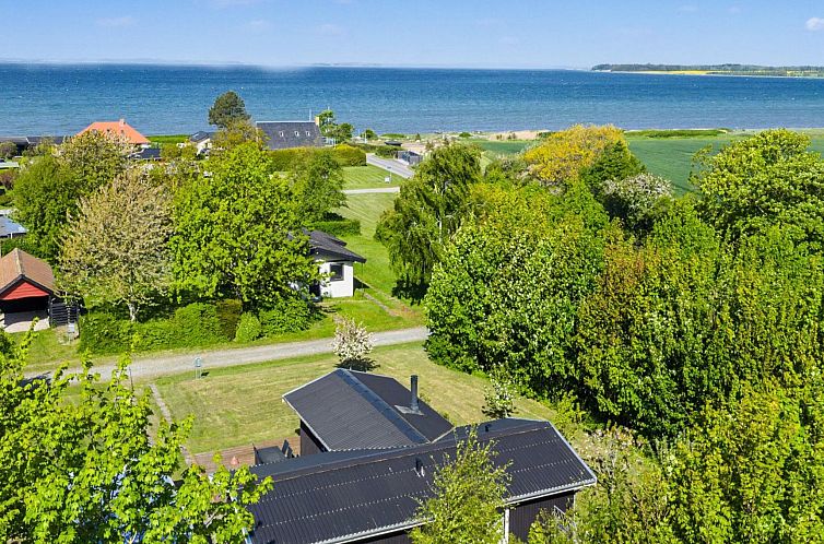 Vakantiehuis "Kjeld" - 210m from the sea