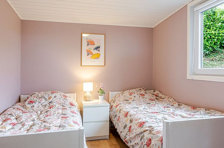 Vakantiehuis "Gyda" - 350m from the sea