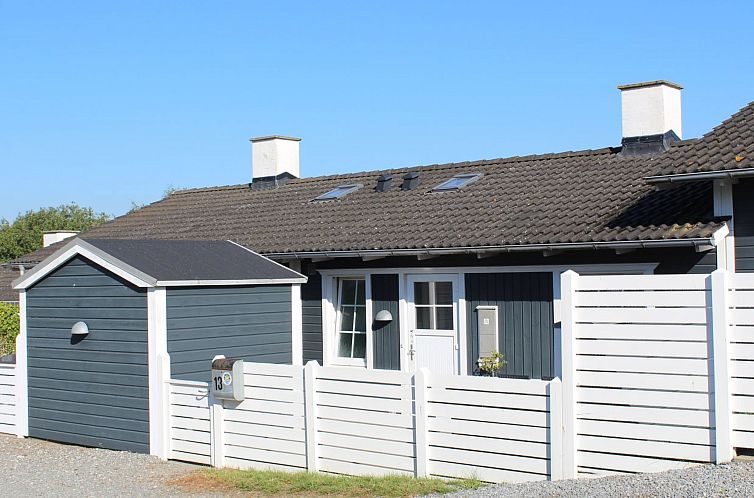 Vakantiehuis "Marga" - 400m from the sea