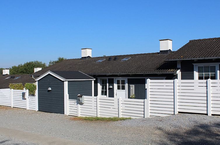 Vakantiehuis "Marga" - 400m from the sea