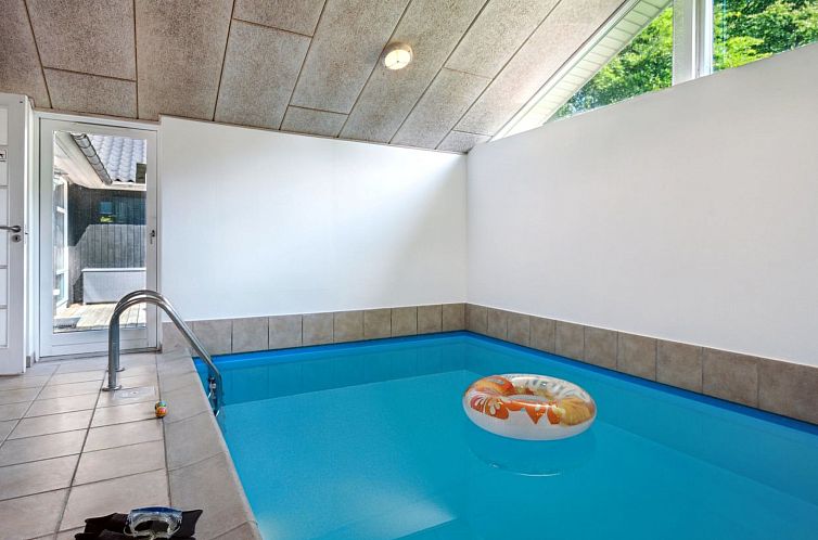 Vakantiehuis "Edin" - 150m from the sea