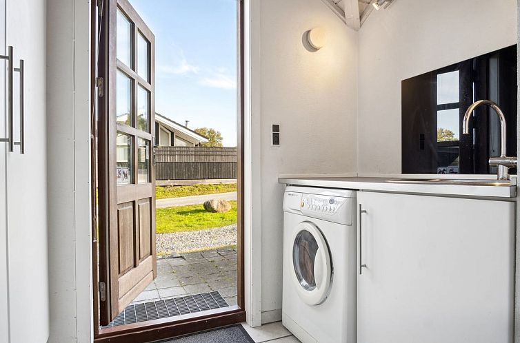 Vakantiehuis "Kaarina" - 250m from the sea