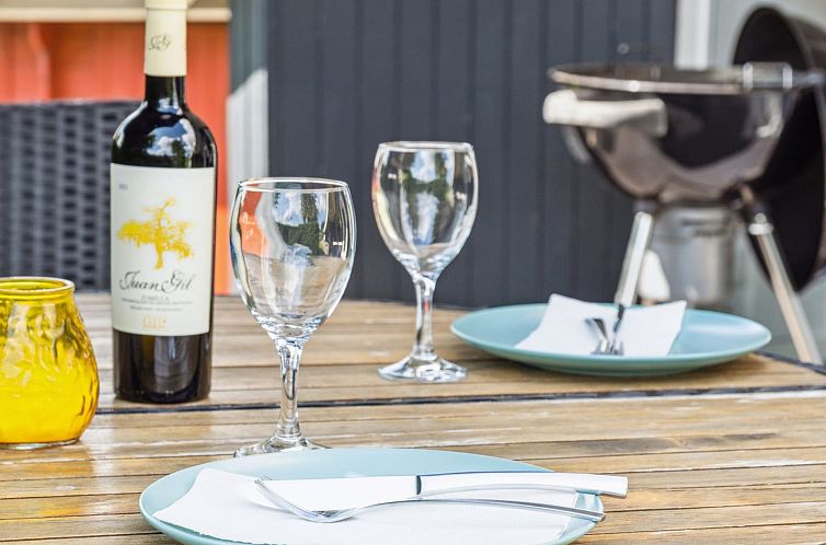 Vakantiehuis "Erke" - 800m from the sea