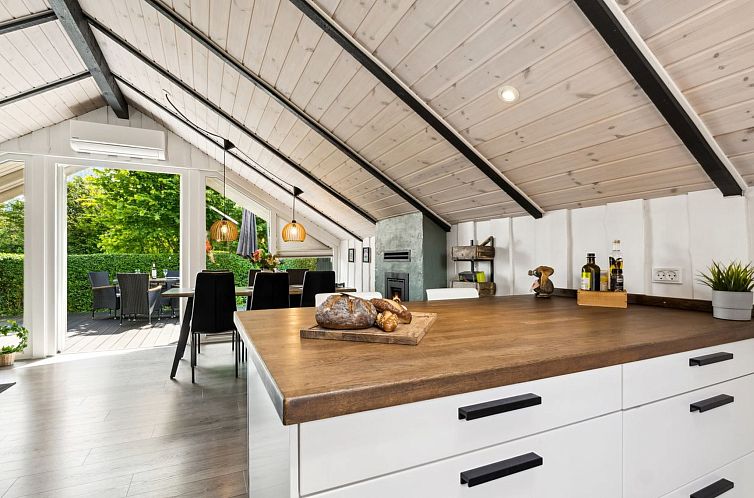 Vakantiehuis "Erke" - 800m from the sea