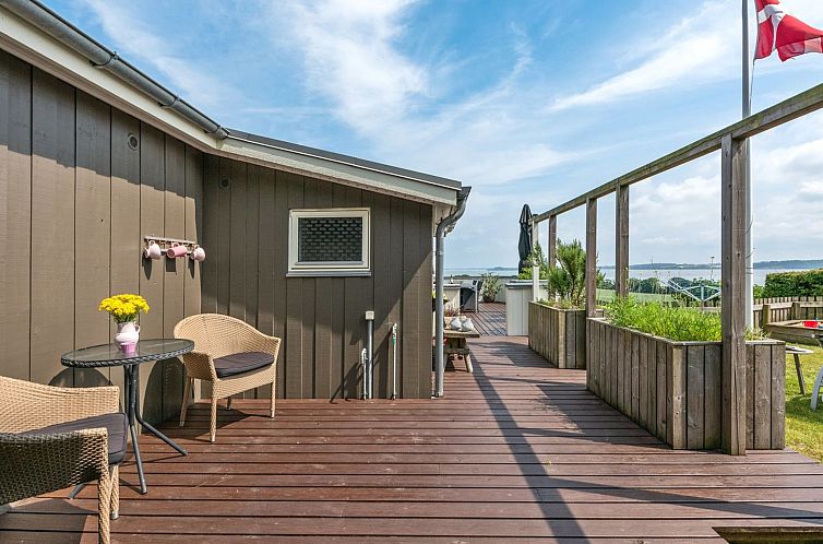 Vakantiehuis "Anu" - 400m from the sea