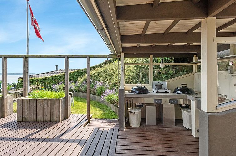 Vakantiehuis "Anu" - 400m from the sea