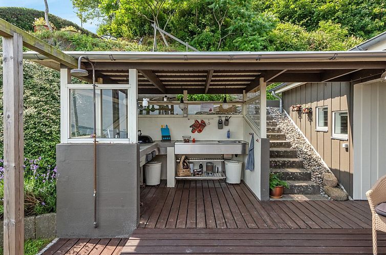 Vakantiehuis "Anu" - 400m from the sea