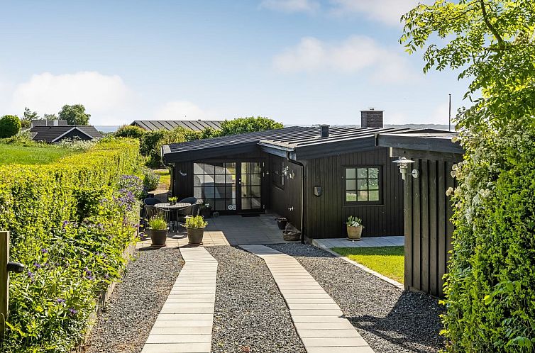Vakantiehuis "Jenvold" - 300m to the fjord