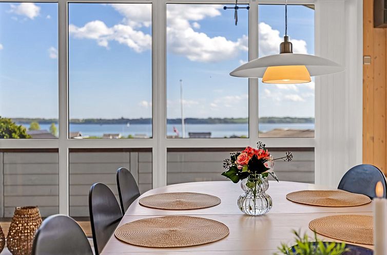 Vakantiehuis "Elja" - 400m from the sea