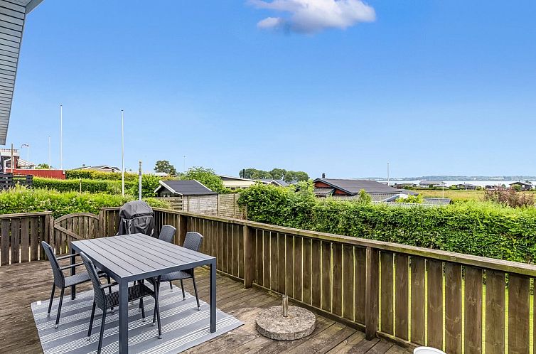 Vakantiehuis "Elja" - 400m from the sea