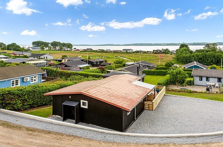 Vakantiehuis "Haraldina" - 350m to the fjord