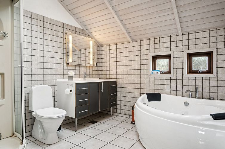 Vakantiehuis "Valea" - 600m from the sea