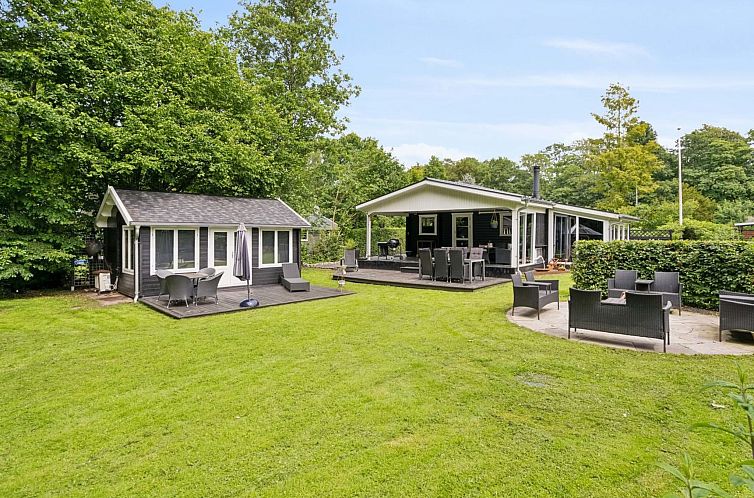 Vakantiehuis "Araminta" - 800m from the sea