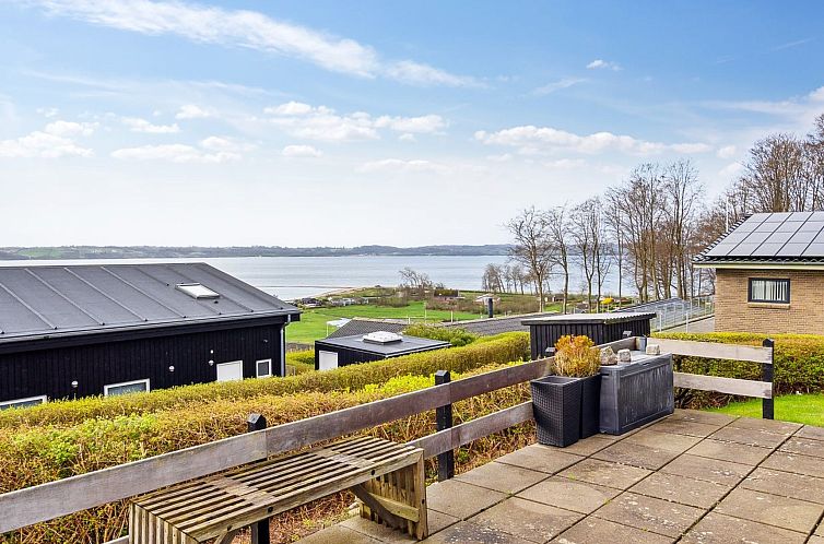 Vakantiehuis "Anu" - 400m from the sea