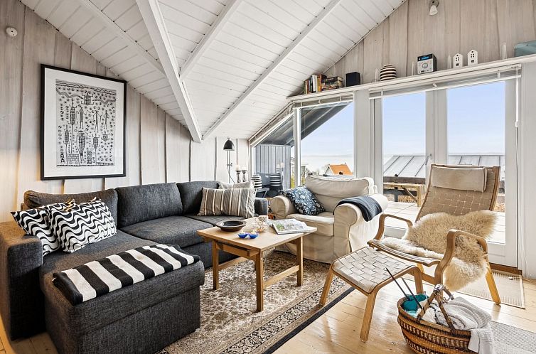 Vakantiehuis "Anu" - 400m from the sea