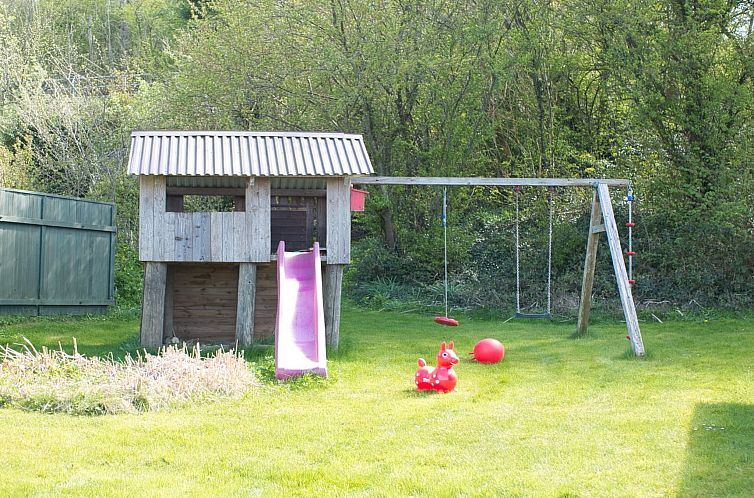 Vakantiehuis "Hilde" - 75m from the sea