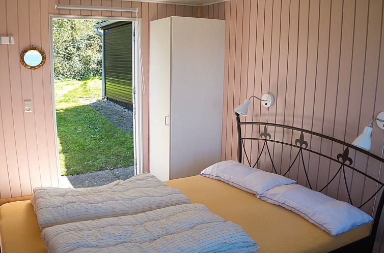 Vakantiehuis "Hilde" - 75m from the sea