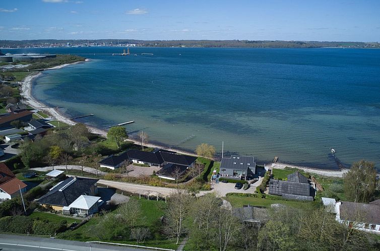 Vakantiehuis "Hilde" - 75m from the sea