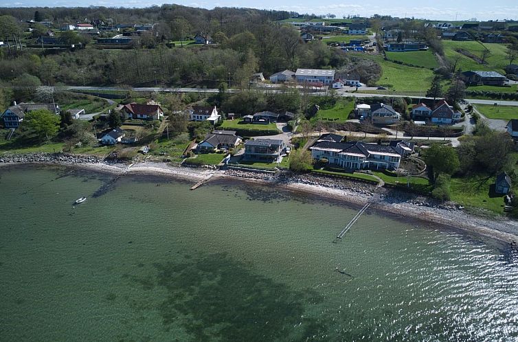 Vakantiehuis "Elizabeth" - 175m from the sea