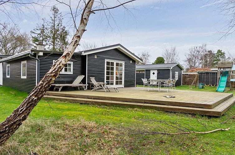 Vakantiehuis "Kara" - 450m from the sea