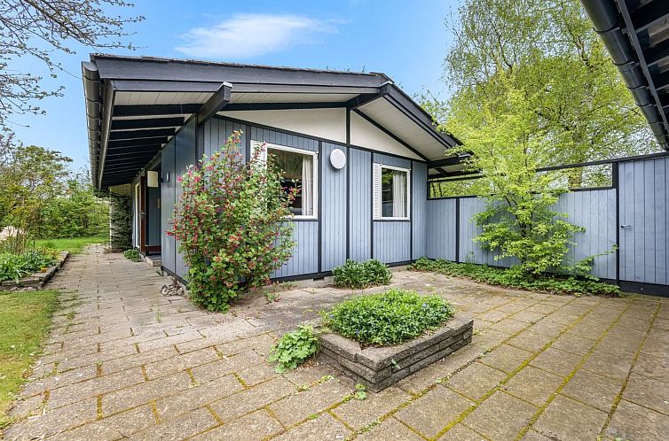 Vakantiehuis "Aatos" - 150m from the sea