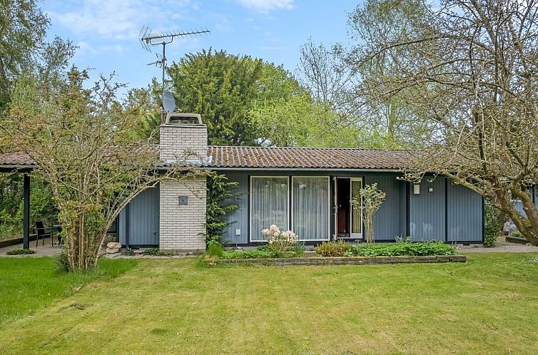 Vakantiehuis "Aatos" - 150m from the sea