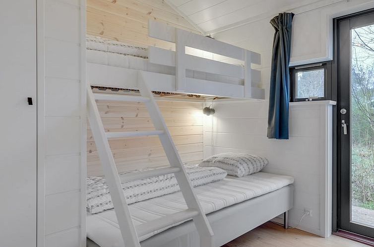 Vakantiehuis "Ilvy" - 850m from the sea