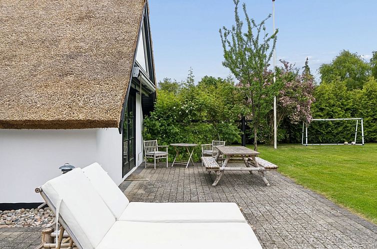 Vakantiehuis "Pascal" - 25m from the sea