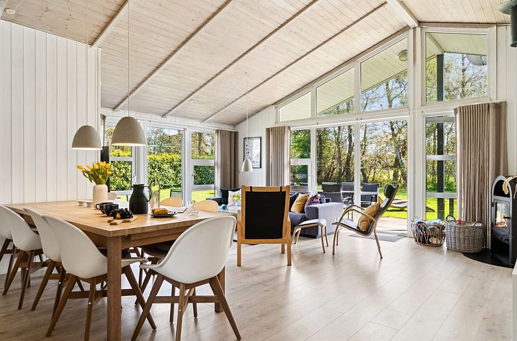 Vakantiehuis "Amiira" - 500m from the sea