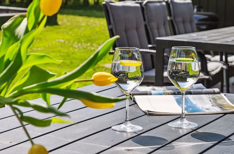 Vakantiehuis "Amiira" - 500m from the sea