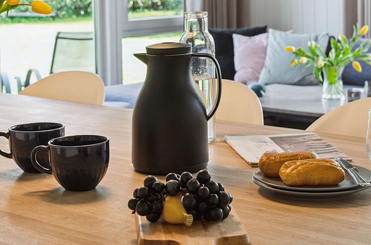 Vakantiehuis "Amiira" - 500m from the sea