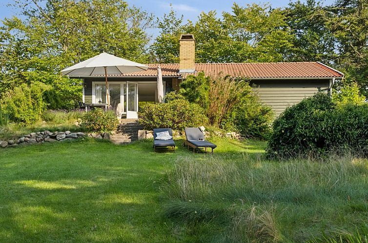 Vakantiehuis "Amiira" - 500m from the sea