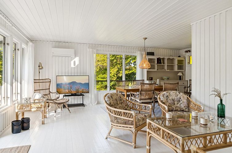 Vakantiehuis "Amiira" - 500m from the sea