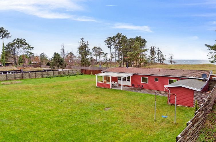 Vakantiehuis "Torbjörn" - 100m from the sea