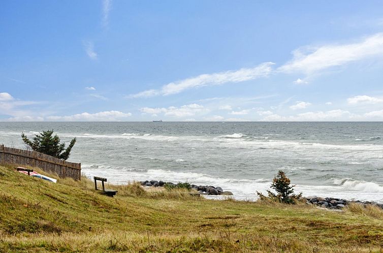 Vakantiehuis "Torbjörn" - 100m from the sea