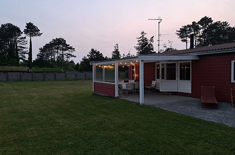 Vakantiehuis "Torbjörn" - 100m from the sea