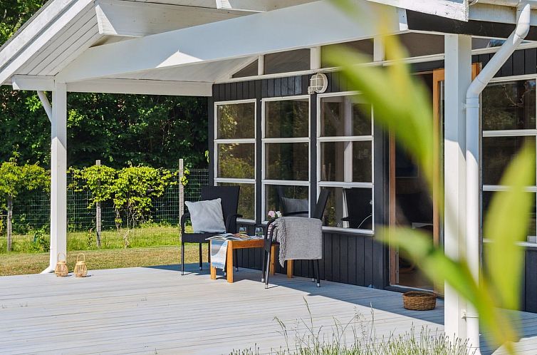 Vakantiehuis "Sjard" - 700m from the sea