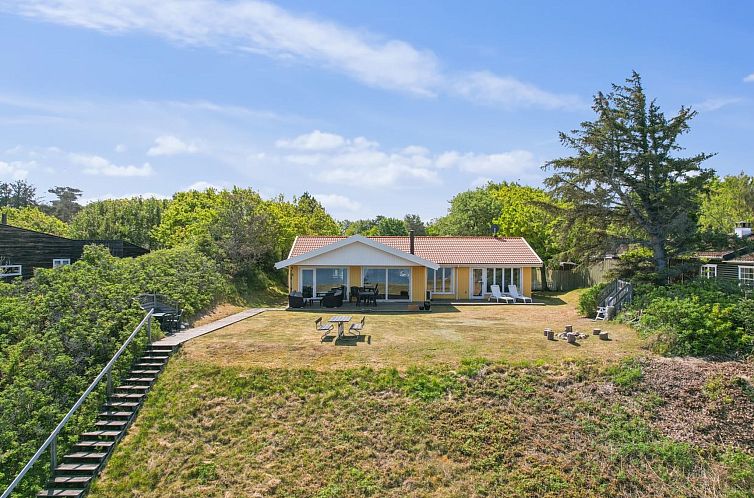 Vakantiehuis "Gunnhild" - 500m from the sea