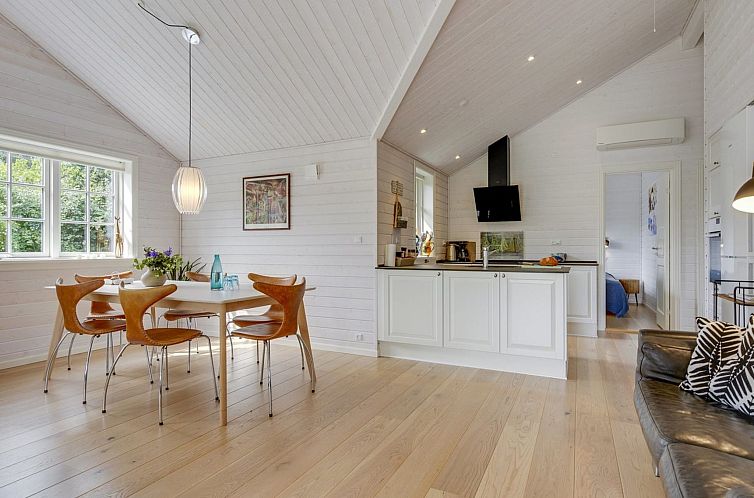 Vakantiehuis "Gotliebe" - 750m from the sea